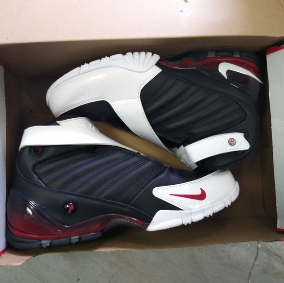 nike zoom vick iii